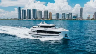 Lazy Daze: Horizon Yachts delivers first 29m E90